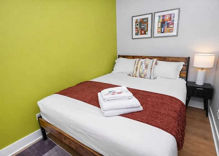 Modern 3br Downtown Near Loyola & Lakefront