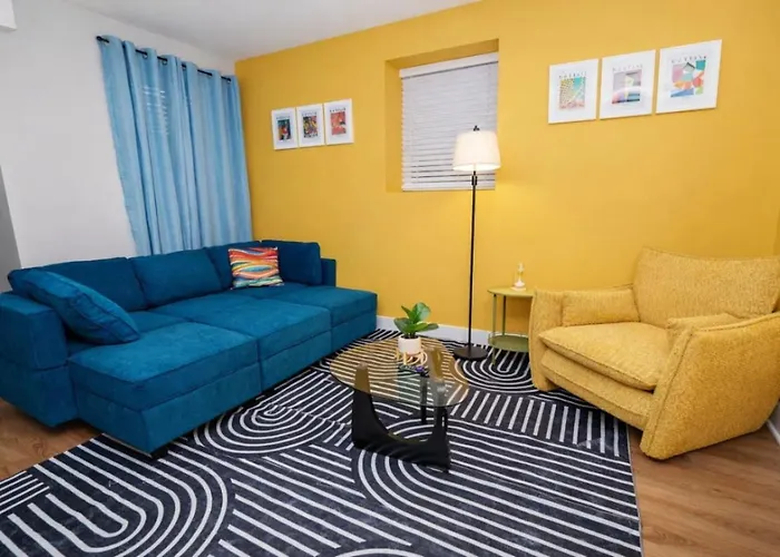 Apartment Modern 3br Downtown Near Loyola & Lakefront *